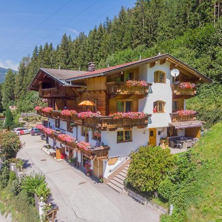 Apartment Alpin By Interhome Hainzenberg Esterno foto